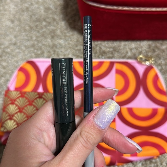 Cosmetic Bag - Picture 13 of 14